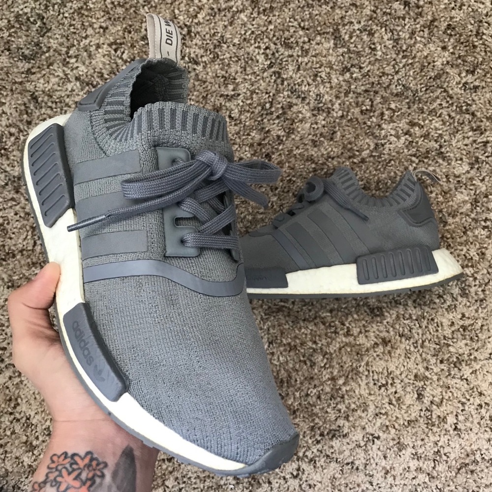 NMD R1 - Triple Grey